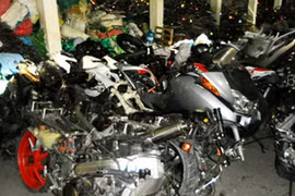 Thu giữ hàng trăm mô tô “khủng” nhập lậu