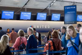 Gallery - Hãng Hàng Không United Airlines Bạo Hành Khách - image 4