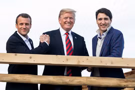 Tổng thống Trump bất ngờ đăng ảnh thân thiết với lãnh đạo G7