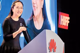 Gallery - Giám đốc Huawei Mạnh Vãn Chu bị bắt - image 13