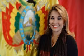 Nữ Tổng thống tạm quyền của Bolivia là ai?