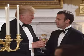 Cận cảnh quốc yến hoành tráng ông Trump “đãi” Tổng thống Pháp