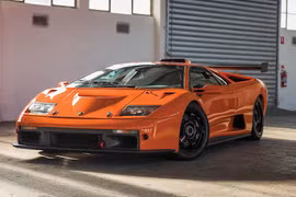 “Cơn lốc da cam” Lamborghini Diablo GTR chốt giá 17,7 tỷ