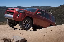 Toyota “trình làng” SUV địa hình giá rẻ 4Runner 