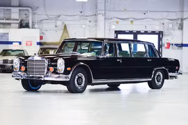 Cận cảnh “xe nguyên thủ" Mercedes 600 Pullman trị giá triệu đô