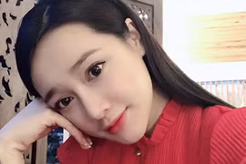 Rộ tin Nhã Phương sinh con gái sau 4 tháng cưới Trường Giang