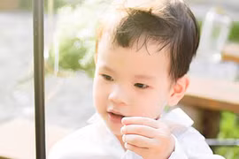 Gallery - Chồng Thu Thủy bạo hành con riêng của vợ - image 9