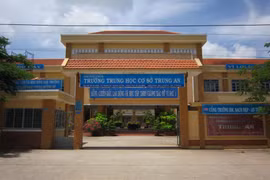 TP HCM: 2 nhà thầu cạnh tranh gói thiết bị tại trường THCS Trung An