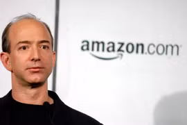 Ông chủ Amazon tham vọng bay vào vũ trụ