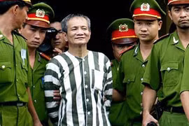 Gallery - Chân Dung Những Sát Thủ Máu Lạnh - image 15