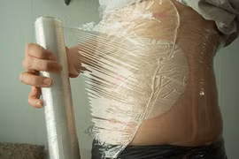 Cách giảm mỡ bụng bằng quấn ni lông chỉ là ảo tưởng
