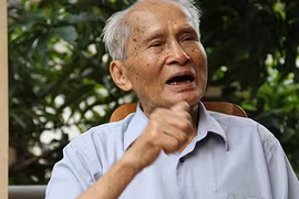 Trung tướng Nguyễn Quốc Thước: Không ai bỏ tiền túi ra tặng quà biếu