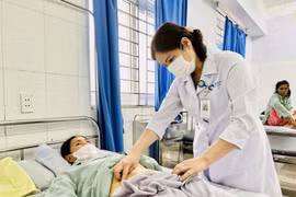 Dấu hiệu nhận biết sớm ung thư cổ tử cung chị em không nên chủ quan
