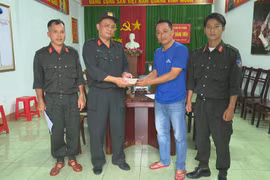 Đắk Lắk: Thượng sỹ Công an nhặt được 45 triệu đồng trả lại người đánh rơi