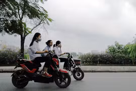 Ảnh: Hồ Văn Quán bốc mùi hôi tanh đến nghẹt thở giữa Hà Nội