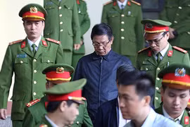 Gallery - Xét xử ông Phan Văn Vĩnh và đồng phạm - image 18