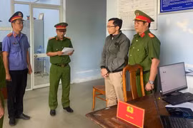Bắt thầy giáo xâm hại nữ sinh lớp 10 ở Bình Thuận