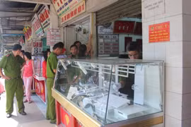 Gần 3 tỷ tiền vàng "không cánh mà bay"