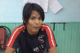 Hung thủ khống chế bé 2 tuổi khai rất thương trẻ con