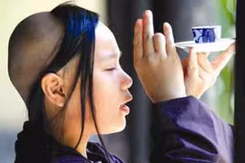 Chén nước xuất sanh