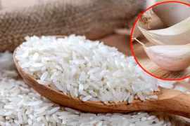 Vùi vài nhánh tỏi vào thùng gạo: Nhận lợi ích bất ngờ 