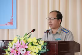 Tư vụ Cục trưởng thi hành án lộ clip nóng: Ngoại tình đến mức nào thì đi tù?