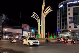 Hai lãnh đạo huyện bị kỷ luật vì cấp dưới uống bia trong trụ sở