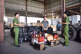 Ninh Bình: Tạm giữ 1.200 chai rượu ngoại không rõ nguồn gốc