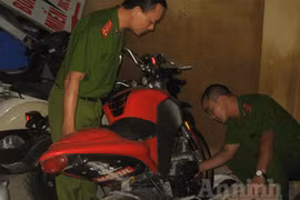 “Soi” dàn mô tô khủng bị “tráo tên, đổi họ"