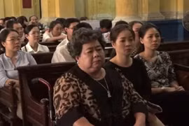 Gallery - Xét xử Hứa Thị Phấn - image 16