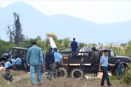 Gallery - Máy bay quân sự rơi ở Khánh Hòa - image 7