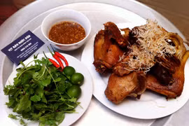 Ngon ngất ngây vịt xiêm chiên nước dừa