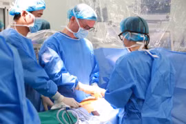 Lần đầu tiên Việt Nam cấy ghép tim nhân tạo bán phần thế hệ thứ 3 