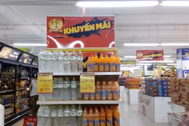 Gallery - Coca-Cola bị tuýt còi - image 9