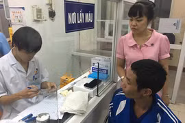 Thuyền viên được cướp biển thả: “Chúng tôi ăn, ngủ trước họng súng“