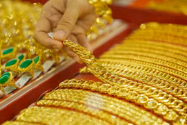 Giá vàng hôm nay 02/01: Bật tăng dữ dội?