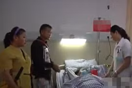 Vợ chồng mắc bệnh ung thư, bốc thăm chọn người được sống tiếp