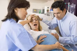 Điều gì xảy ra trong quá trình chuyển dạ, sinh con?