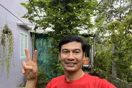 “Biệt phủ” màu tím đủ loại cây trái của Tiết Cương và vợ trẻ 