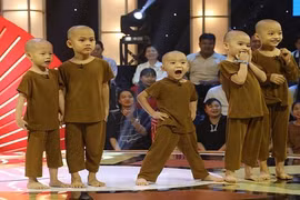 Số phận mồ côi đáng thuơng của 5 chú tiểu 'Thách thức danh hài'