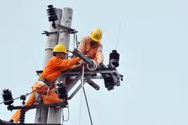 Từ 3/2, khung giá bán lẻ điện bình quân mới tối đa 2.444,09 đồng/kWh