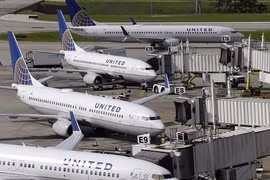 Gallery - Hãng Hàng Không United Airlines Bạo Hành Khách - image 17