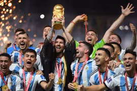 Gallery - Cầu Thủ Messi - image 12