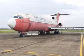 Bất ngờ bên trong máy bay Boeing bỏ rơi 10 năm ở Nội Bài
