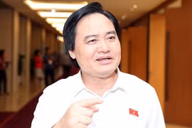  Bộ trưởng Phùng Xuân Nhạ: Chủ tịch kiêm Hiệu trưởng là giải pháp tình thế 