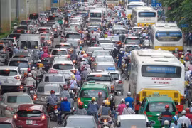 Vingroup rót 1.000 tỷ đồng thành lập VinBus tham gia lĩnh vực vận tải hành khách