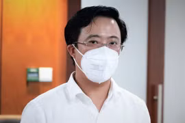 Ông Lê Huỳnh Minh Tú, Phó giám đốc Sở Công thương TP.HCM trả lời tại buổi họp báo.