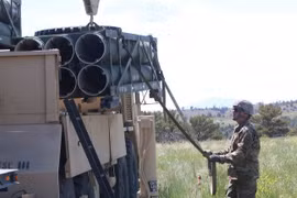 Mỹ dự kiến cung cấp thêm cho Ukraine 4 pháo phản lực – tên lửa HIMARS