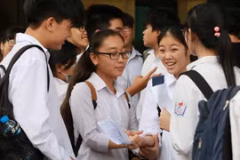 Tuyển sinh lớp 10 Hà Nội: Lựa chọn nguyện vọng không nên chạy theo đám đông
