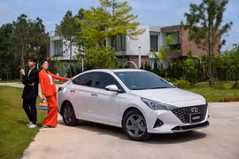 Hyundai Accent.